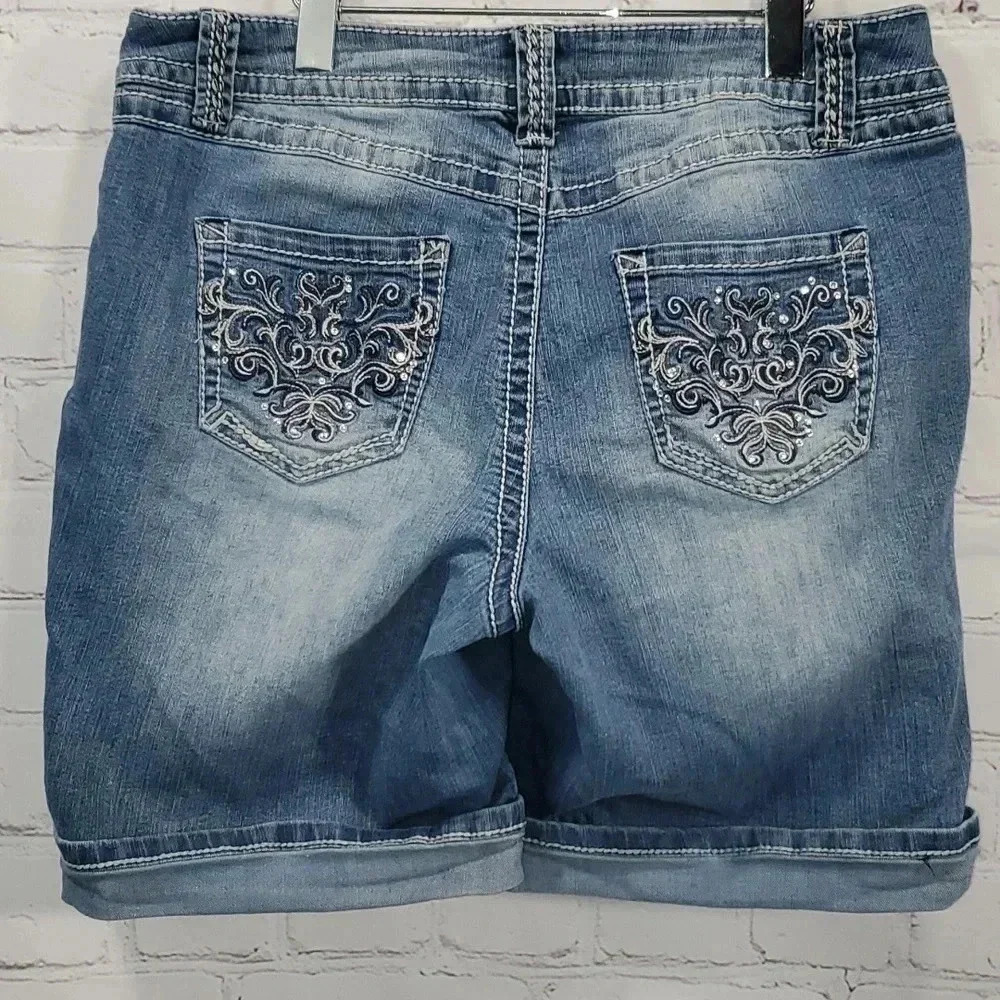 Lane Bryant Cuffed Blue Jean Shorts Size 14 - Picture 8 of 14